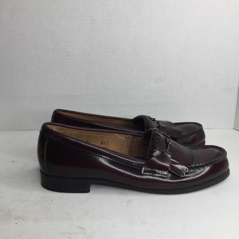 G.H. Bass & Co.  WMN Sz/8 AA Weejuns Leather Slip On Loafers